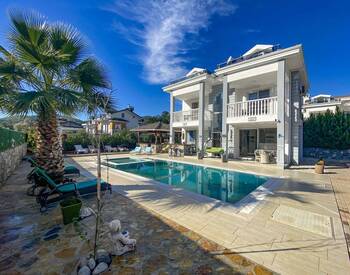 ویلای لوکس نزدیک به ساحل در اولودنیز فتحیه 2