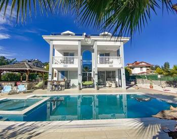 Villa De Luxe Près De La Plage À Ölüdeniz Fethiye 1