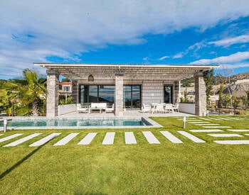 Houses with Private Pools and Large Gardens in Bodrum 2