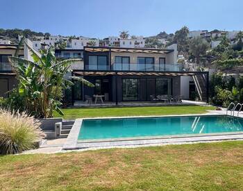 Houses with Private Pool and Sea Views in Bodrum Gumusluk 1