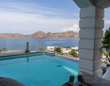 Huis Met Uitzicht Op De Jachthaven En Zee In Bodrum Met Zwembad 1