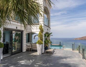 Huis Met Uitzicht Op De Jachthaven En Zee In Bodrum Met Zwembad 2