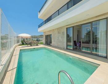 4-bedroom Ready-to-move House with Pool and Garden in Fethiye 1