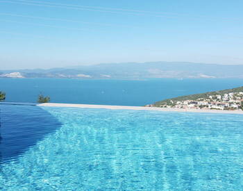 Bodrum'da Deniz Manzaralı Sonsuzluk 5+1 Havuzlu Villa 1