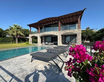 Elegant House with Marina Views in Bodrum Yalıkavak 2