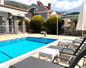 Möblerad Villa Med 3 Sovrum Och Pool Nära Havet I Fethiye 3