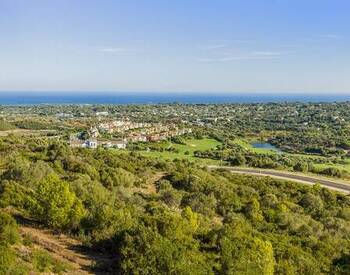 Exclusive Lands with Sea and Golf Views in Cádiz 3