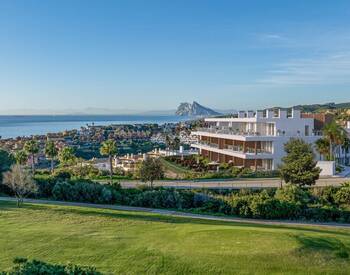 Wohnungen Mit Blick Auf Den Golfplatz In Einem Komplex In Cádiz 2