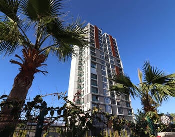 2 and 3-bedroom Flats with Pool and Parking in Mersin 3