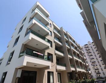 Real Estate in a Complex with a Pool Near the Sea in Tömük, Mersin 3