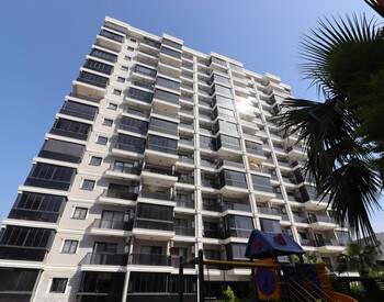 Appartements En Étage Intermédiaire À Vendre Près De La Mer À Mersin 1