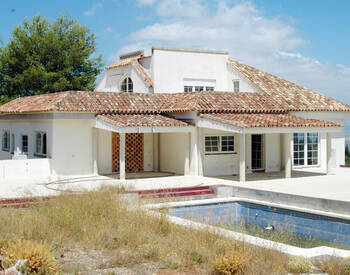 Spacious Villa Intertwined with Nature in Málaga Alhaurin El Grande 1