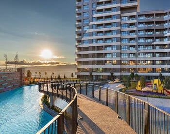 Lake View Apartments in a Luxury Complex in Ankara 1