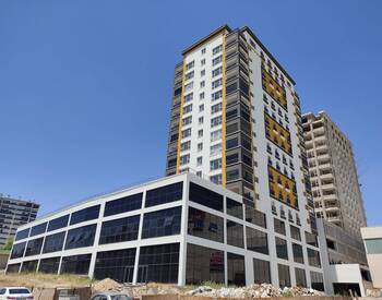 Elegant Real Estate in a Secure Complex in Ankara Eryaman