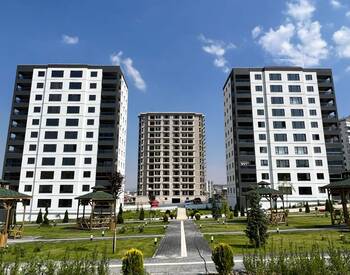 Immobilier Résidentiel Avec Des Espaces Paysagés À Ankara 1