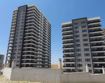 Luxury Apartments for Sale in a Complex with Pool in Cankaya, Ankara 1