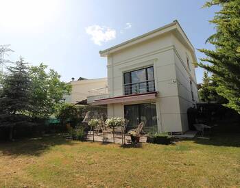 Spacious Villa with Independent Garden in Ankara Cayyolu 1