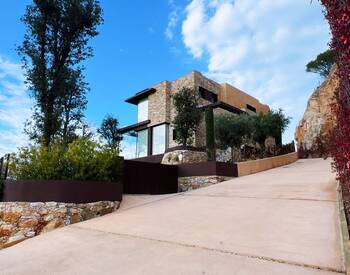 Sea-view Houses with Near the Beach in Begur Girona 3