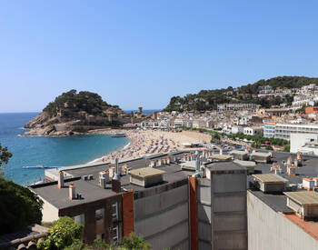 Lägenhet Med Panoramautsikt Över Medelhavet I Girona 1