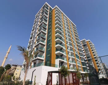 Well-located Sea and City View Flats in Mersin Tomuk 1