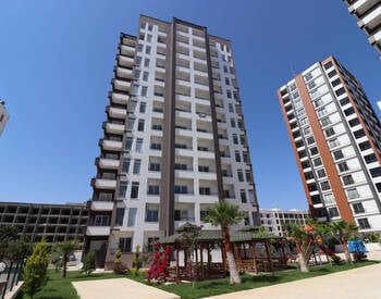 Apartments Within Walking Distance of Beach in Mersin Tomuk 1
