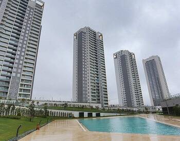 Luxuriöse Wohnungen In Istanbul Bahcesehir Mit Seeblick 1