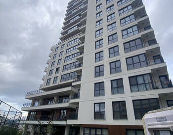 伊斯坦布尔乌姆拉尼( umraniye)与绿色植物交织在一起的公寓 3