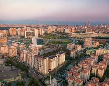 Apartments in a Complex with Swimming Pool in Istanbul 1