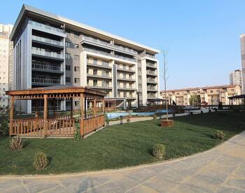 New Apartments in Istanbul Kucukcekmece in a Secure Complex 1