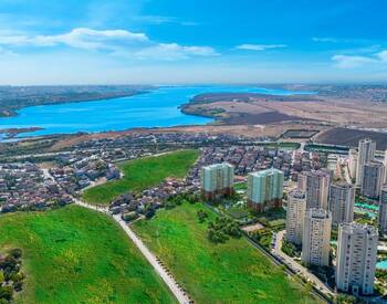 عقارات جديدة مطلة على البحيرة في افجلار اسطنبول