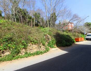 Well-located Land Suitable for Villa Construction in Beykoz 1