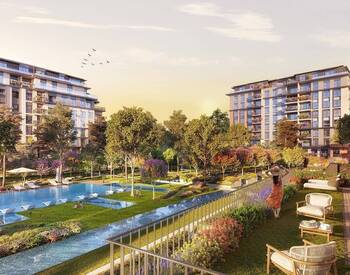 Well Located Real Estate with City View in Sariyer Istanbul 1