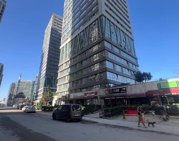 Immobilier Près De La Route Principale Et Du Métro À Kadikoy 2