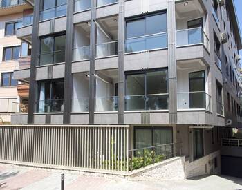 Nature and Sea View Properties Near the Coast in Maltepe 3