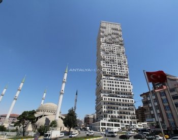 Discounted 3+1 Flat for Sale in Istanbul with Furnishing 1