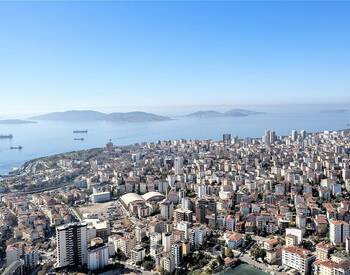 Real Estate in Complex with Terrace and Balcony in Kartal Istanbul 3