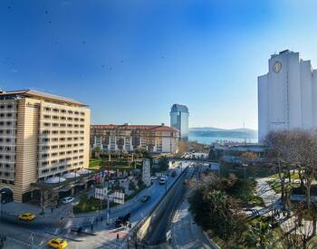 Отель с Видом на Море на Главной Улице в Бейоглу, Стамбул 1