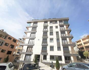 Duplex Apartment with Spacious Interiors in Besiktas 3