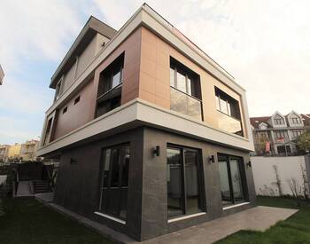 Stylish Villas in a Secure Complex in Basaksehir Istanbul 2