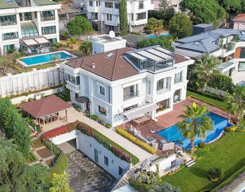 4-stöckige Villa Mit Aufzug Und Meerblick In Kartal Istanbul 1
