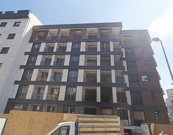 Spacious Real Estate Close to the Metrobus in Besiktas 2
