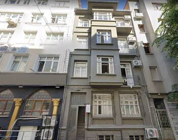 Bâtiment Rénové Dans Une Zone Historique À Istanbul Fatih 1