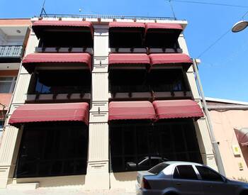 Sea View 4-storey Commercial Property in Istanbul Fatih 1