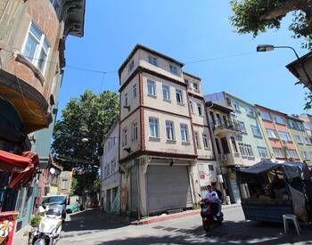 Immeuble D'angle De 3 Étages À Istanbul Fatih Avec Magasin 1