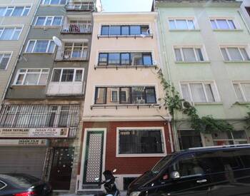 Möbliertes Und Renoviertes Ganzes Gebäude Zu Verkaufen In Istanbul 1