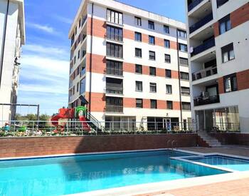 Property in a Complex with Pool Near the Marmaray in Istanbul 1
