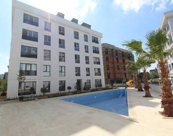 Real Estate in a Secure Complex 150 M From Büyükçekmece Beach 2