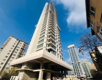 Real Estate with Sea and City Views in a Secure Site in Atasehir 2