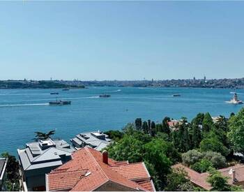 آپارتمان با معماری افقی و منظره دریا در üsküdar 1