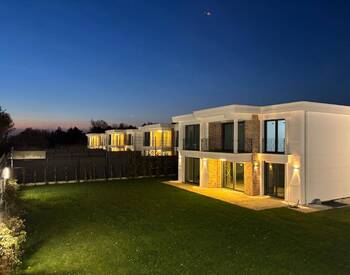 Häuser Mit Naturblick In Einem Sicherheitskomplex In Tuzla 1